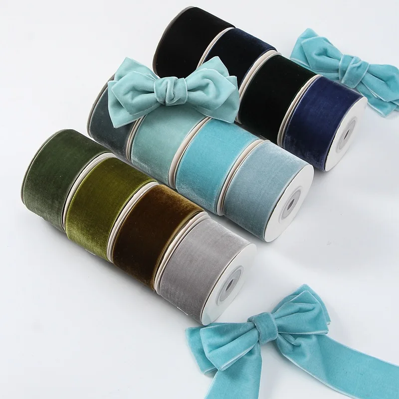 Velvet Ribbon Roll - Ruban en velours classique simple face,