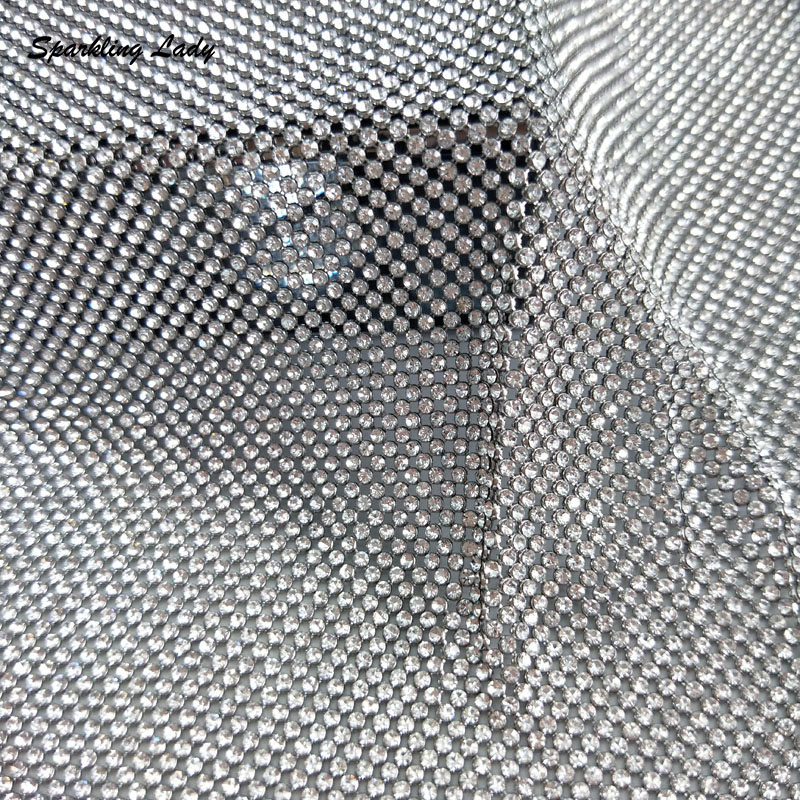 Crystal Mesh Fabric - Tissus en maille de cristal argenté