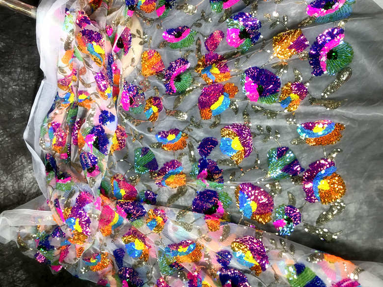 Robe en maille brillante à pai - Crystal Mesh Fabric avis et prix