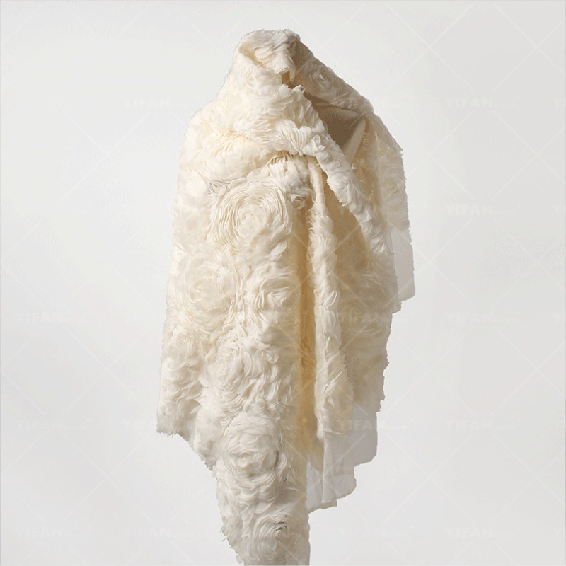 Tissu en dentelle brodée de fl - Crystal Mesh Fabric avis et prix